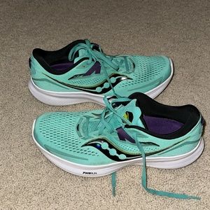 Women’s Saucony Ride size 10